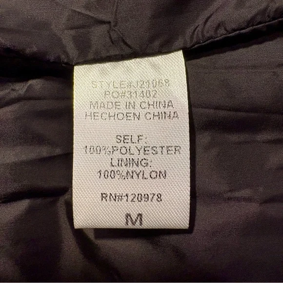 NWT Entro Black Puffer Vest with Puff Sleeves Size Medium - Picture 8 of 9